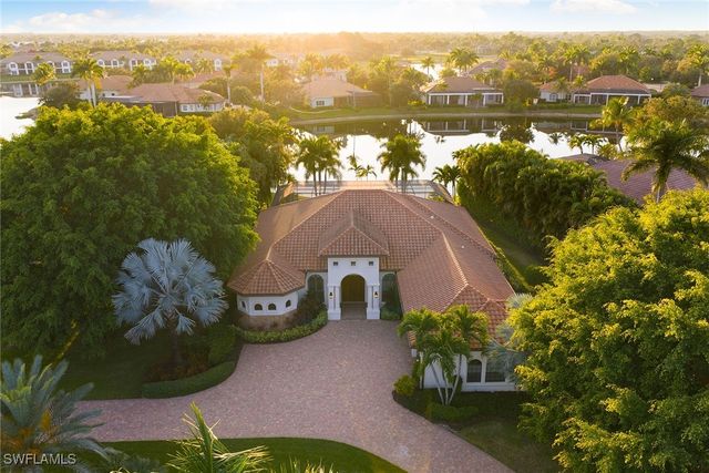 7717 Trent CT, Naples, FL 34113