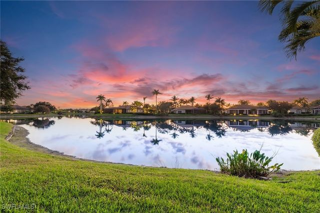 7717 Trent CT, Naples, FL 34113