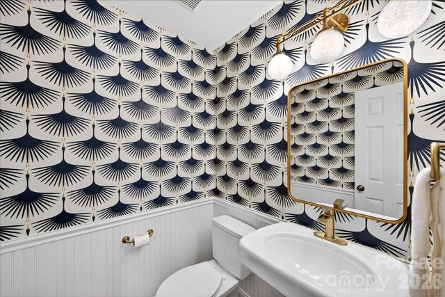 4612 Quail Canyon Drive, Charlotte, NC 28226