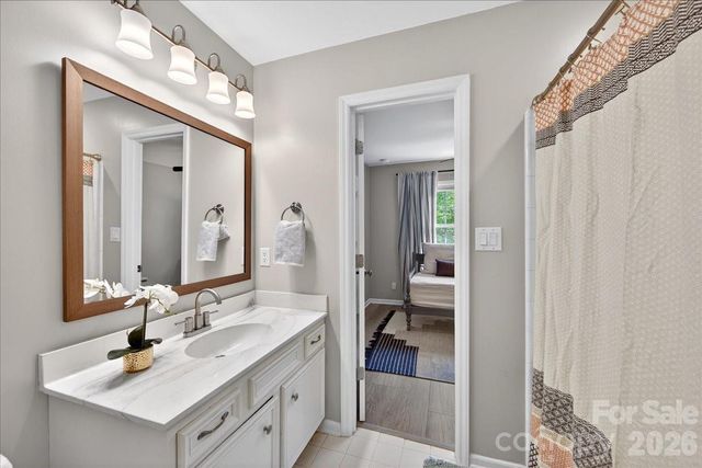 4612 Quail Canyon Drive, Charlotte, NC 28226