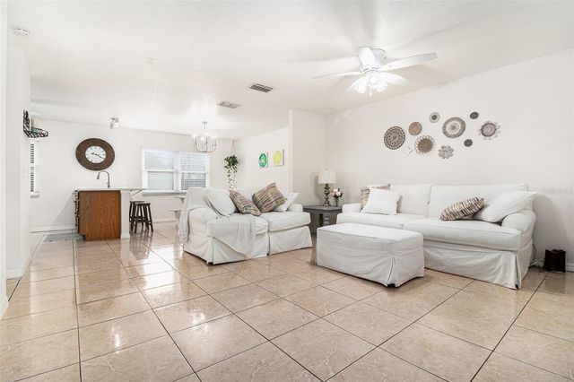 237 CALIFORNIA AVENUE, St Cloud, FL 34769