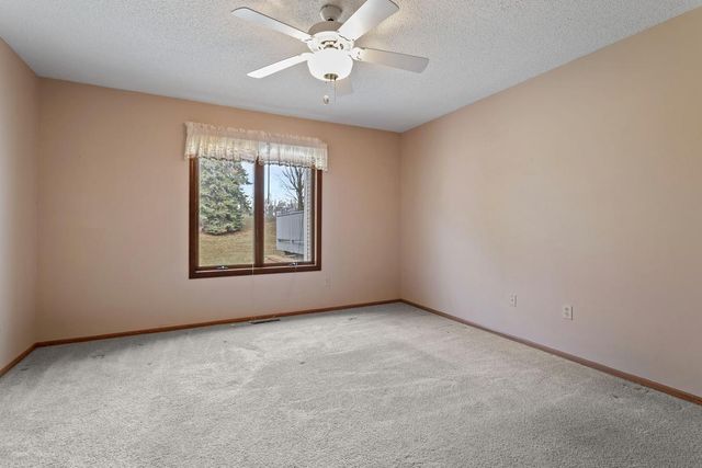 2720 Lake Court Drive 103, New Brighton, MN 55112