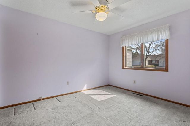 2720 Lake Court Drive 103, New Brighton, MN 55112