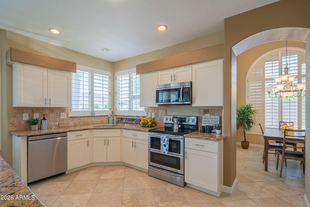 5338 W TONOPAH Drive, Glendale, AZ 85308 — photo 4