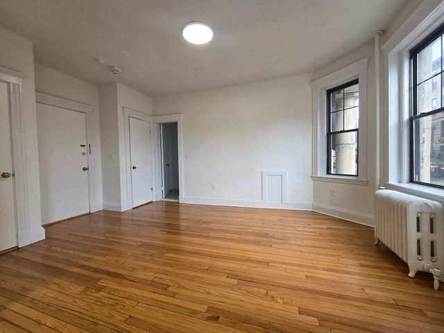 2 Sutherland Road 5, Boston, MA 02135