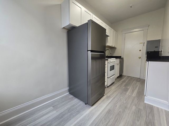 2 Sutherland Road 5, Boston, MA 02135