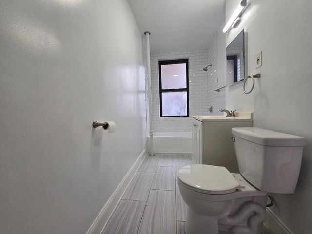 2 Sutherland Road 5, Boston, MA 02135