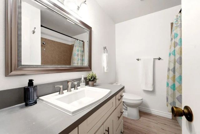 3330 Fairlomas Road, National City, CA 91950
