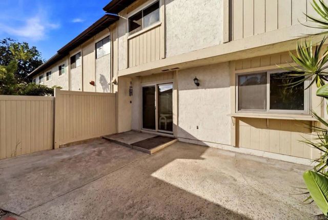 3330 Fairlomas Road, National City, CA 91950