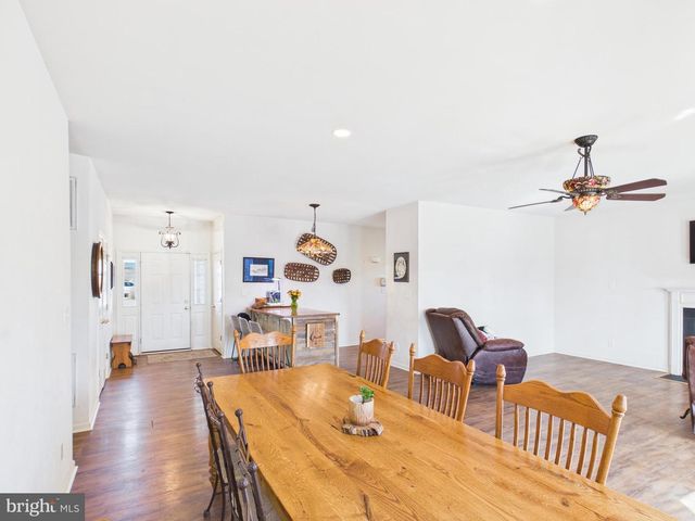 153 PRUNE LN, Martinsburg, WV 25403