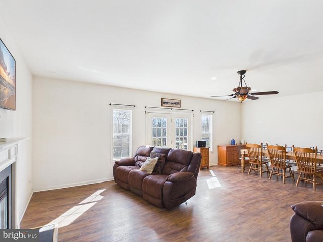 153 PRUNE LN, Martinsburg, WV 25403