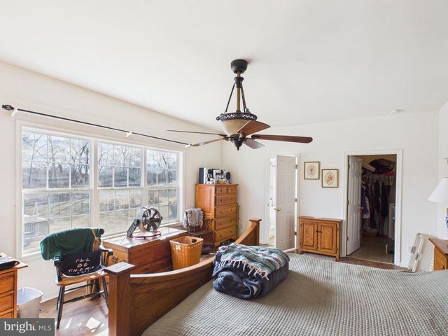 153 PRUNE LN, Martinsburg, WV 25403