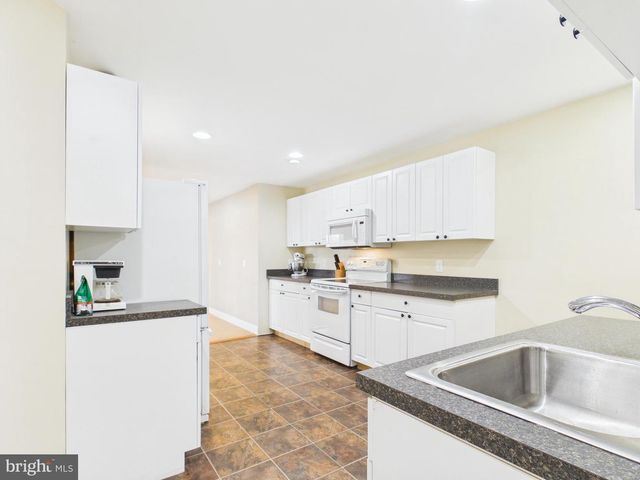 153 PRUNE LN, Martinsburg, WV 25403