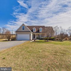 153 PRUNE LN, Martinsburg, WV 25403