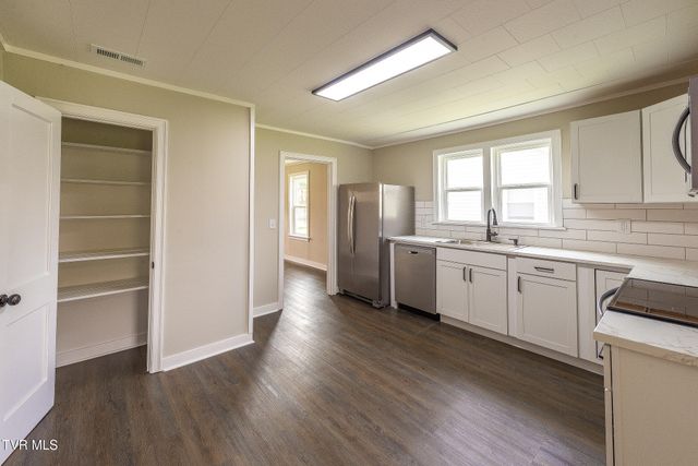 2532 Russell Street, Kingsport, TN 37660