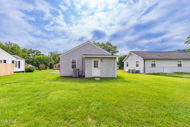 2532 Russell Street, Kingsport, TN 37660