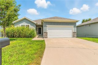 21709 N Ridge Court, Peculiar, MO 64078