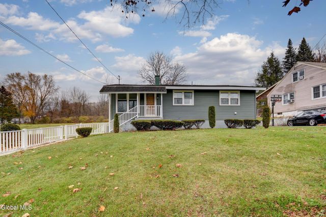 15 Ridge Road, Canajoharie, NY 13317