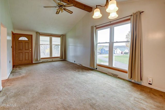 15 Ridge Road, Canajoharie, NY 13317