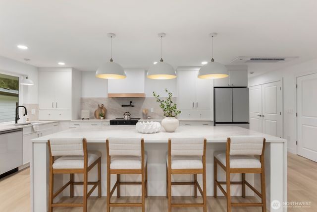 10611 Jovita Boulevard E, Edgewood, WA 98372