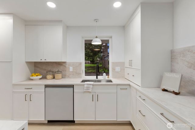 10611 Jovita Boulevard E, Edgewood, WA 98372