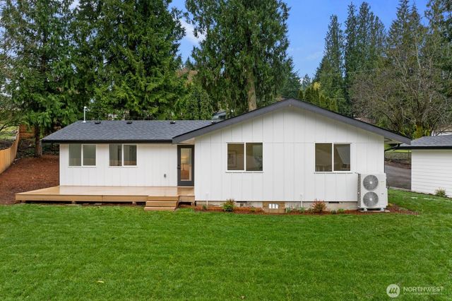 10611 Jovita Boulevard E, Edgewood, WA 98372