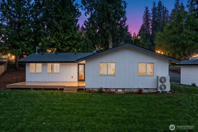 10611 Jovita Boulevard E, Edgewood, WA 98372