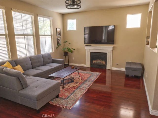 12834 Zinnea Ave, Chino, CA 91710