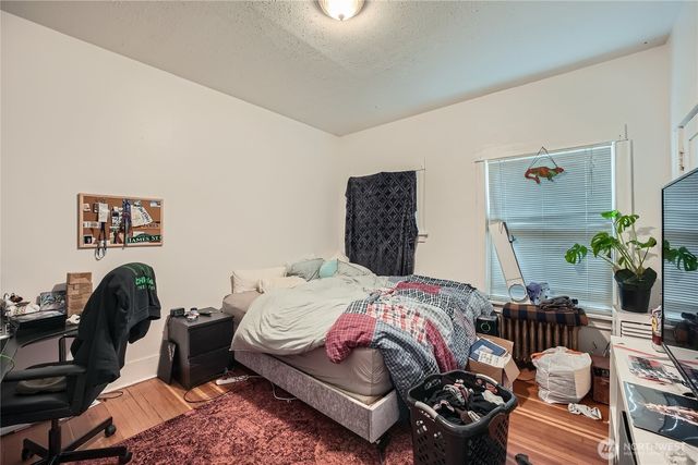 5224 12th Avenue NE, Seattle, WA 98105
