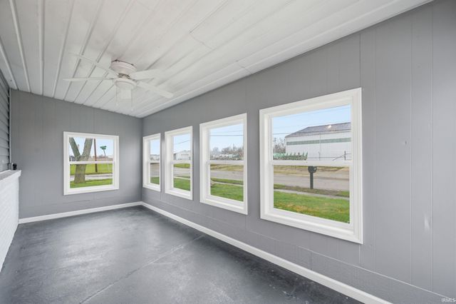 9109 W Sutherland Avenue, Yorktown, IN 47396