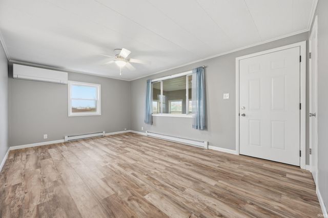 9109 W Sutherland Avenue, Yorktown, IN 47396