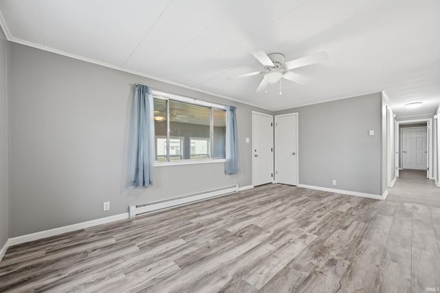 9109 W Sutherland Avenue, Yorktown, IN 47396