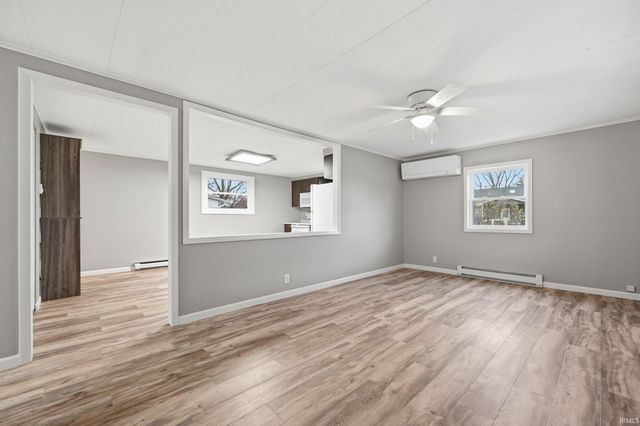 9109 W Sutherland Avenue, Yorktown, IN 47396