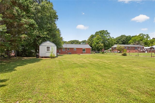 113 Greenfield Avenue, Pendleton, SC 29670