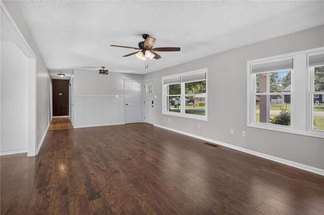 113 Greenfield Avenue, Pendleton, SC 29670