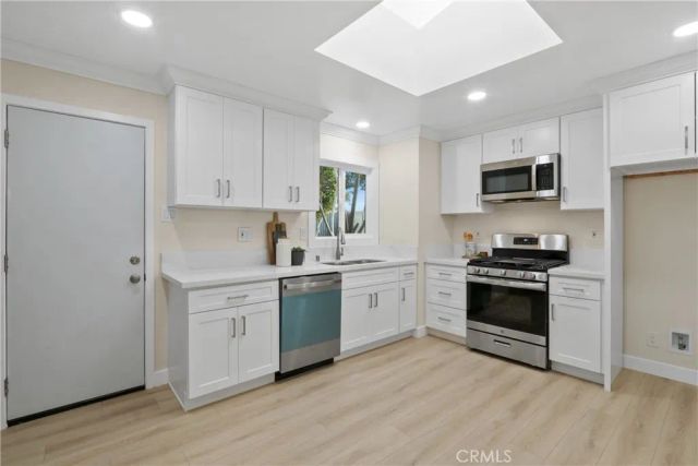 17735 E Newburgh, Azusa, CA 91702