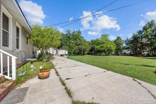 20 S I St, Pensacola, FL 32502