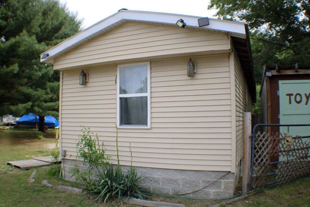 568 S Nancy Drive, Big Prairie Twp, MI 49349