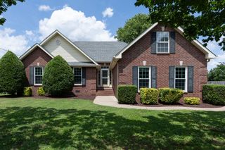 404 Sandi Ct, Smyrna, TN 37167