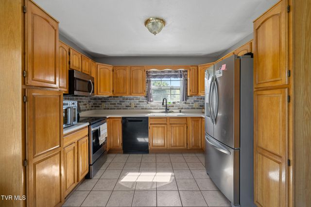 1630 Birdwell Mill Road, Greeneville, TN 37743