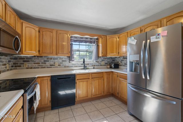 1630 Birdwell Mill Road, Greeneville, TN 37743