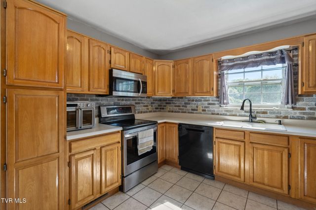 1630 Birdwell Mill Road, Greeneville, TN 37743