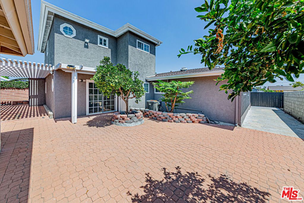 Image 31 of property listing at 6291 San Ramon Way, Buena Park, CA 90620