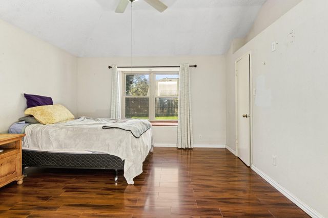 1209 Wildwood Drive, Deer Park, TX 77536