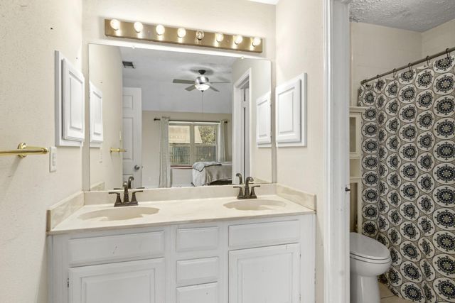 1209 Wildwood Drive, Deer Park, TX 77536