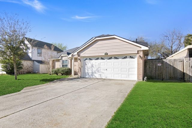 1209 Wildwood Drive, Deer Park, TX 77536