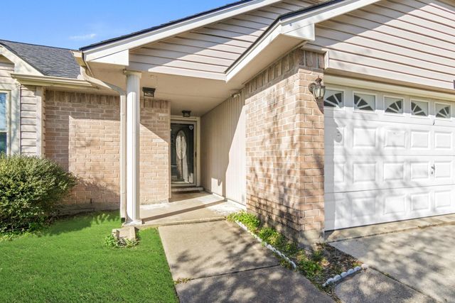 1209 Wildwood Drive, Deer Park, TX 77536