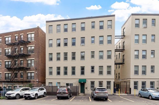 1409 Commonwealth Avenue 502, Boston, MA 02135