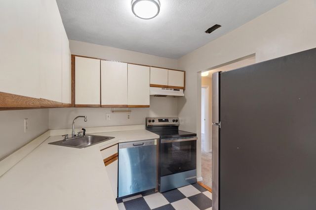 1409 Commonwealth Avenue 502, Boston, MA 02135