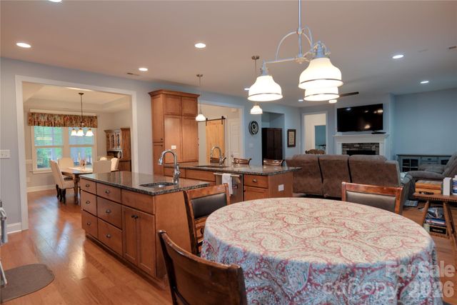 4660 Gold Finch Drive, Denver, NC 28037